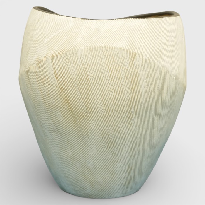 Geometric Off-White Vase – Ribbed Wave Design