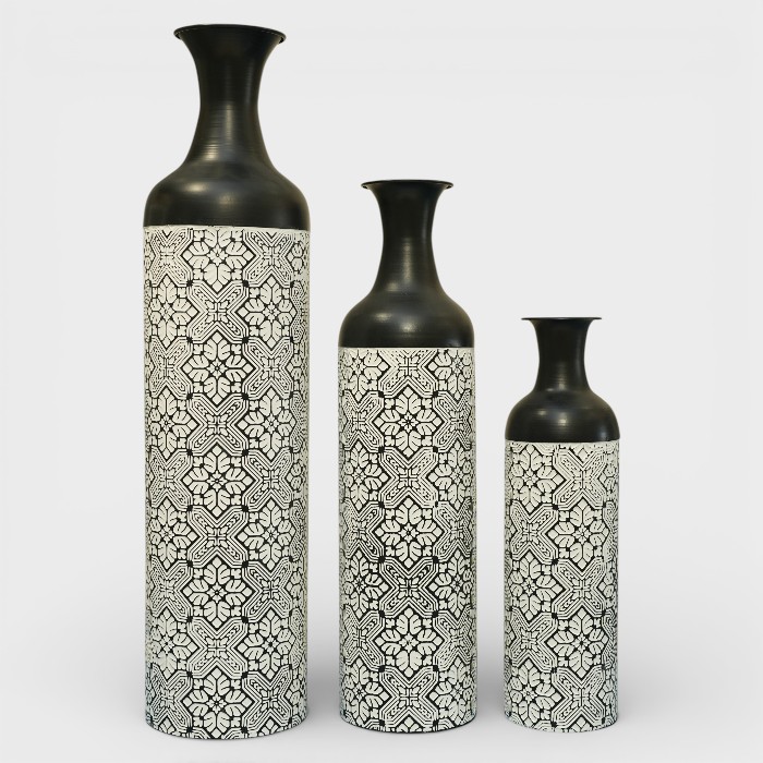 Modern Monochrome Geometric Pattern Metal Floor Vase